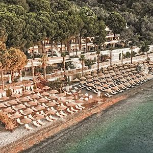 Perios Beach House - Adults Only